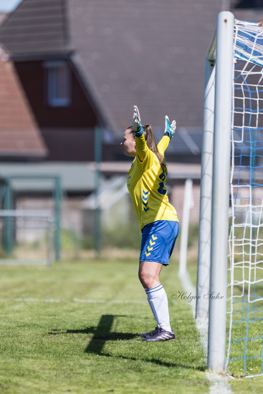 Bild 266 - F TSV Zarpen - Holstein Kiel II : Ergebnis: 2:6